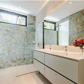 6 bedroom villa with infinity pool and sea views, Korcula Island, sleeps 12